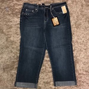 Medium/dark wash jeans